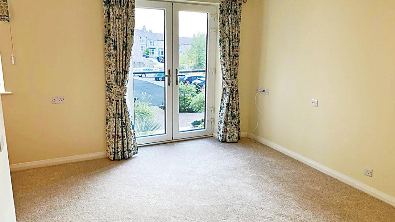 海外樓市|出租受限 結構有隱憂 英宅1萬鎊放售 提防中伏