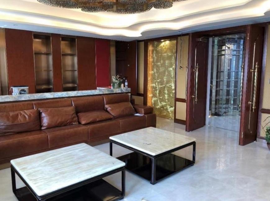 貝沙灣3期單號屋,市傳近日以招標形式沽出,成交價約近3億元,貶值約5,000萬元。