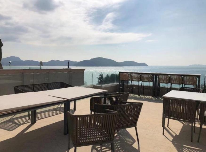 洋房天台面積有2,397方呎,望全海景致。