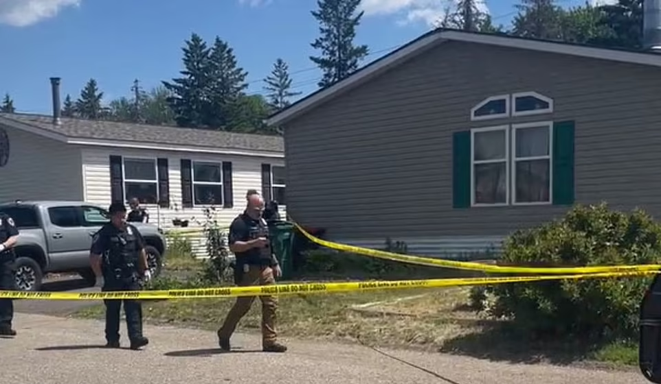 警方封鎖Kos寓所調查。(互聯網)