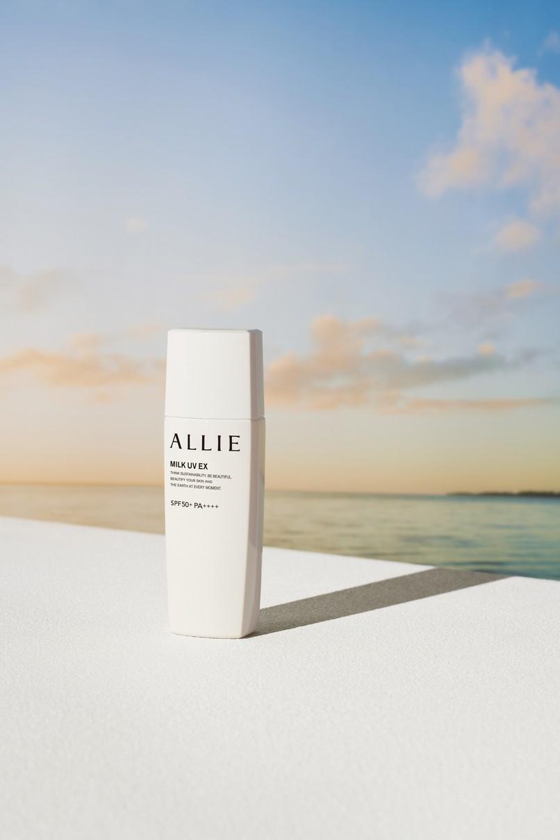 ALLIE CHRONO BEAUTY MILK UV EX SPF50+ PA++++ $189/60g
