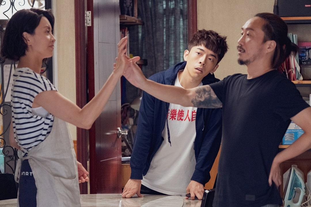 《闔家辣》優先場票房已破1百萬。