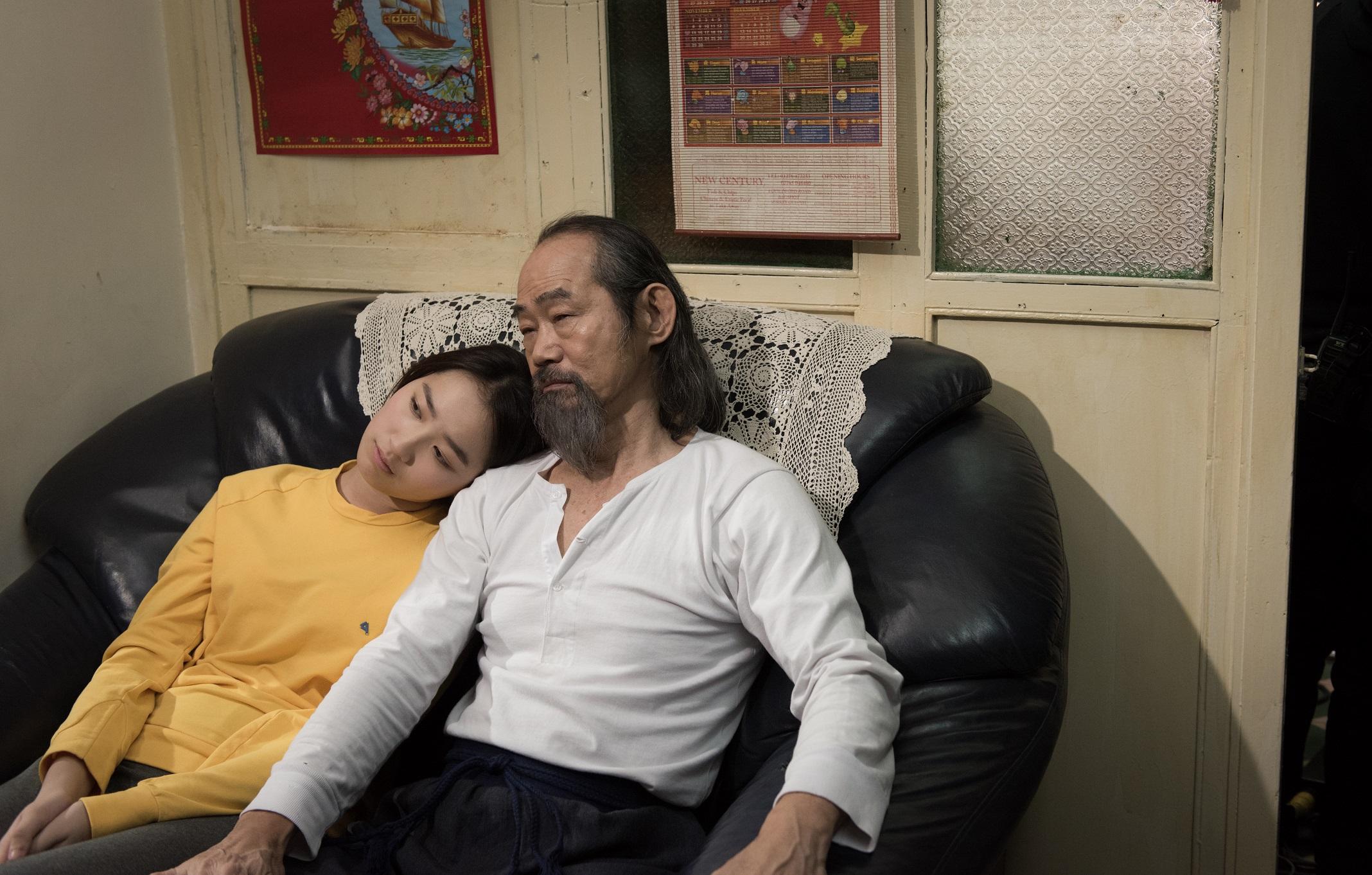 由袁和平執導的《回歸》,元華和林愷鈴的爺孫情輕鬆又感人。