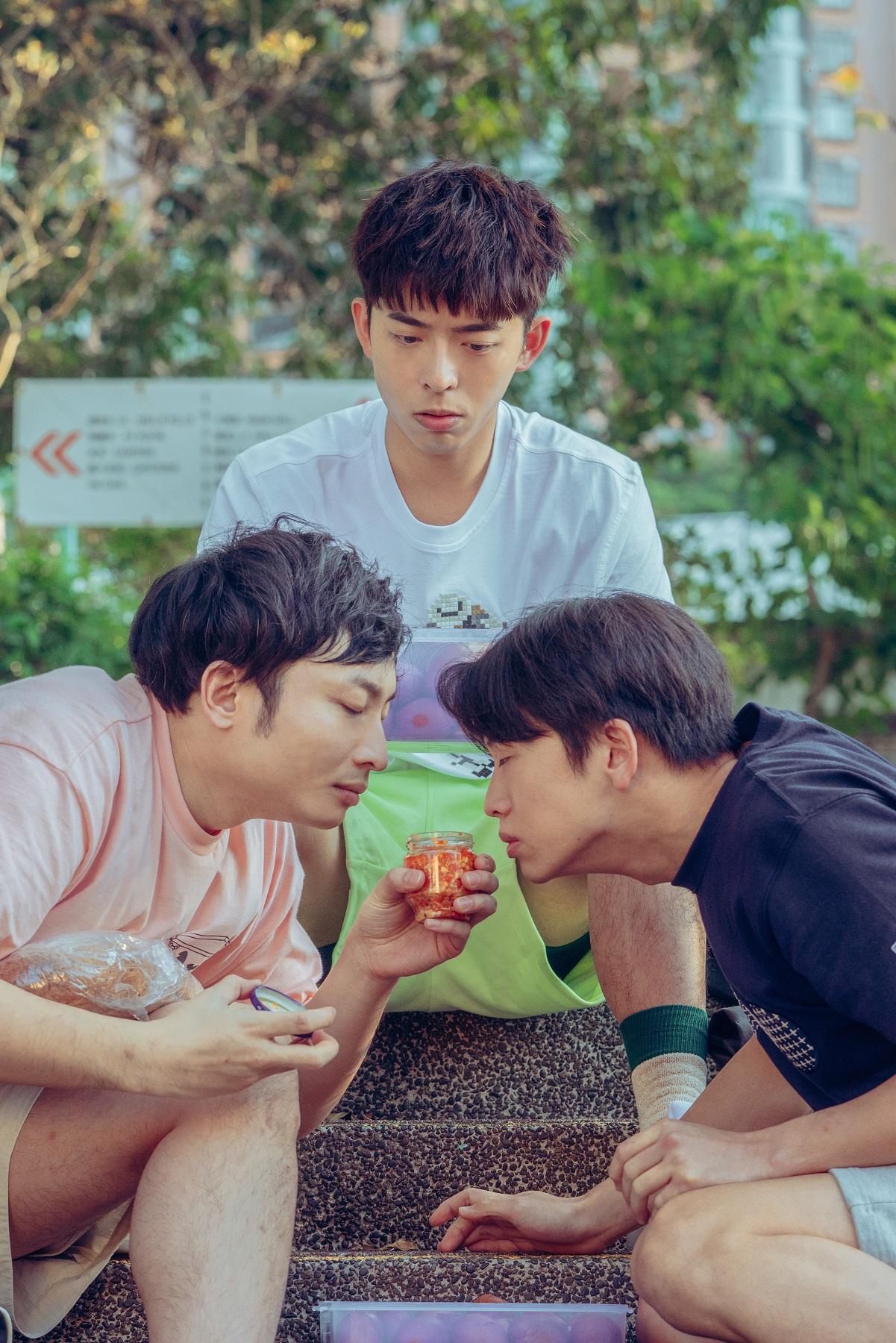 何啟華與林家熙演Edan的同學,3人同場大放笑彈。