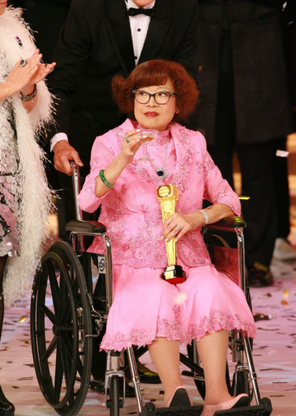 肥姐最後一次在大螢幕上出現。