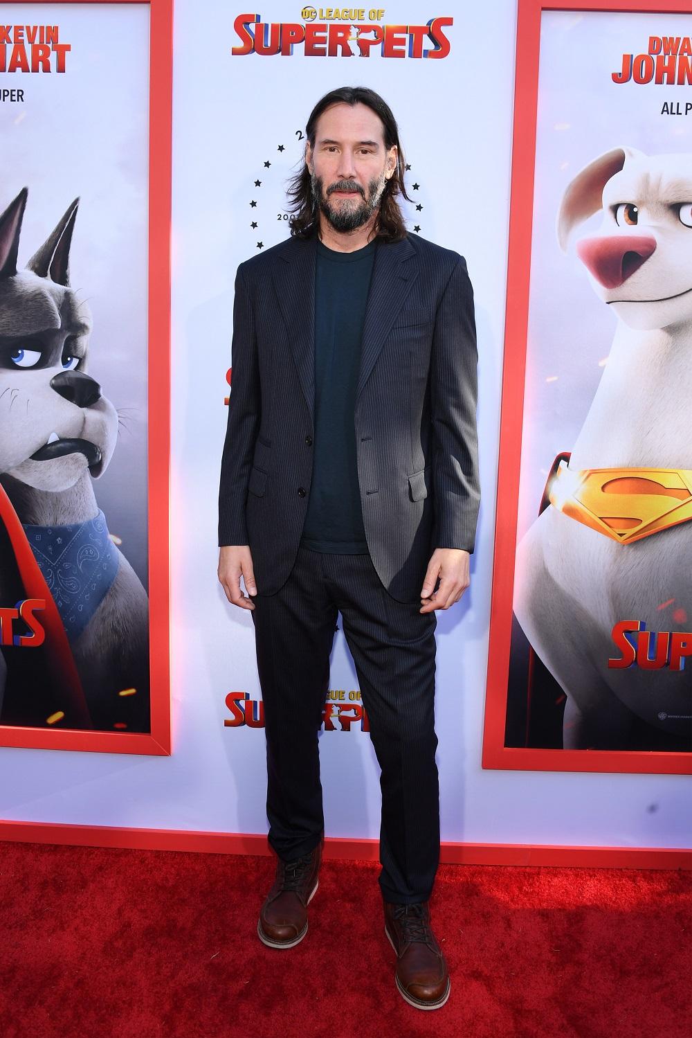 奇洛出席《DC超寵聯盟》首映,透露想做蝙蝠俠。