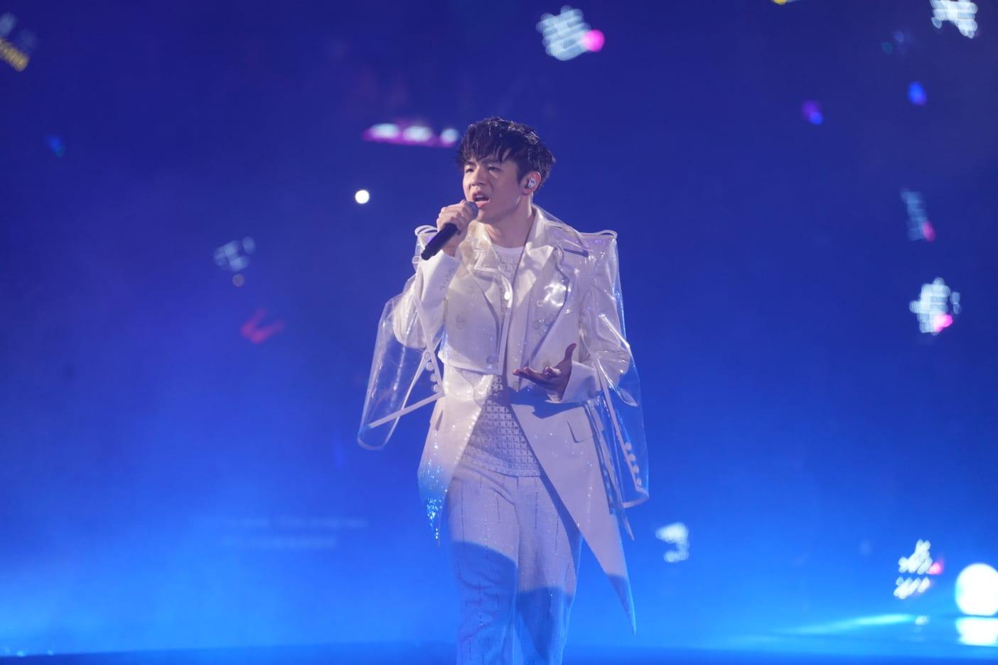 Ian陳卓賢唱出《留一天跟你喘息》。