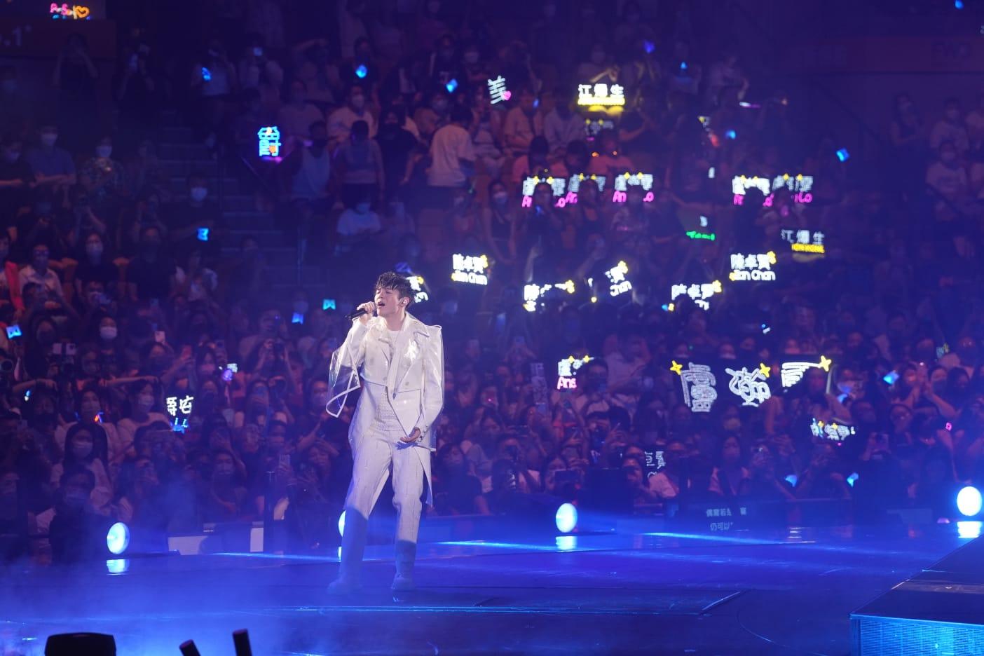 Ian陳卓賢唱出《留一天跟你喘息》。