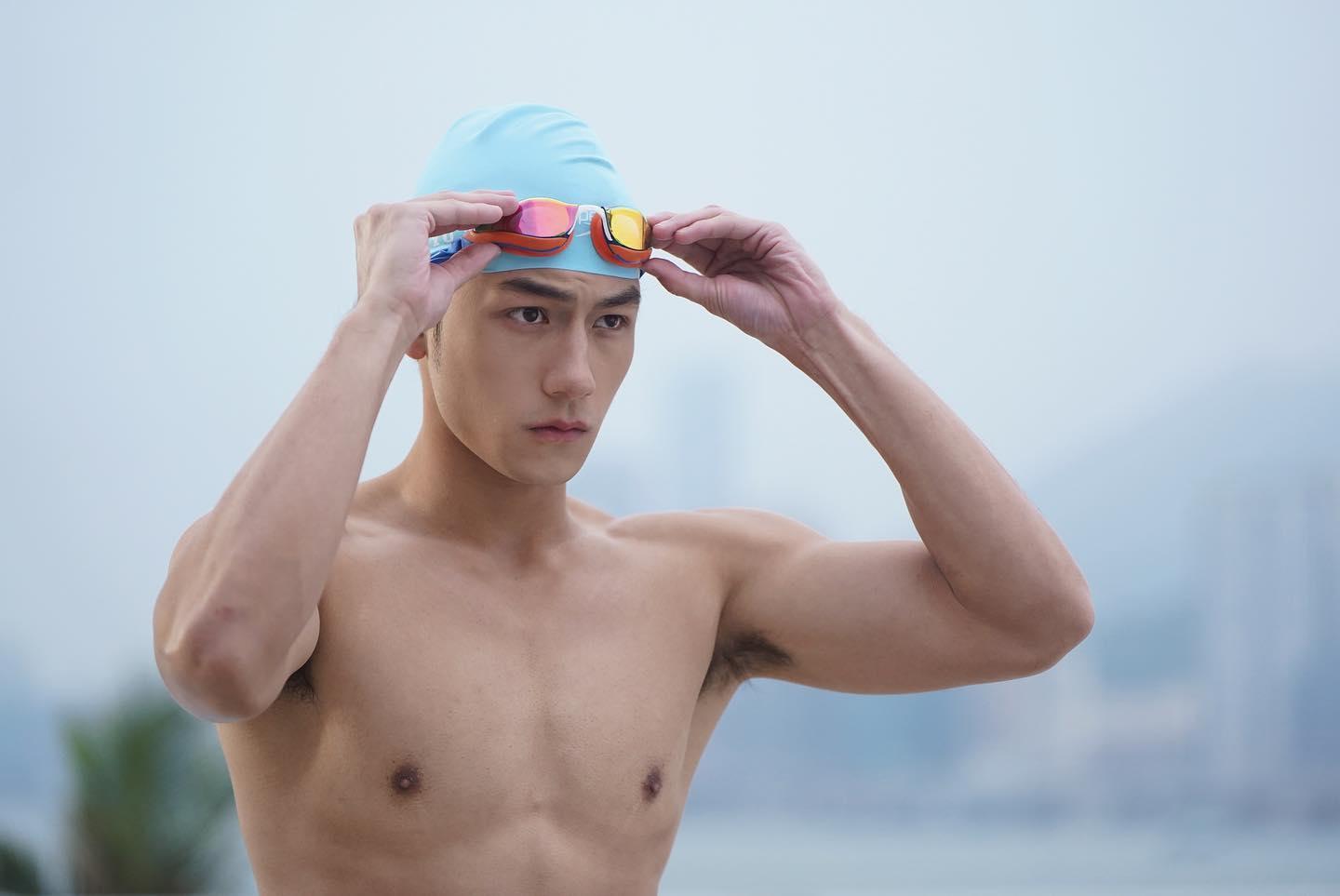 Jeffrey在未確定有份參演《I SWIM》時,已開始操肌。