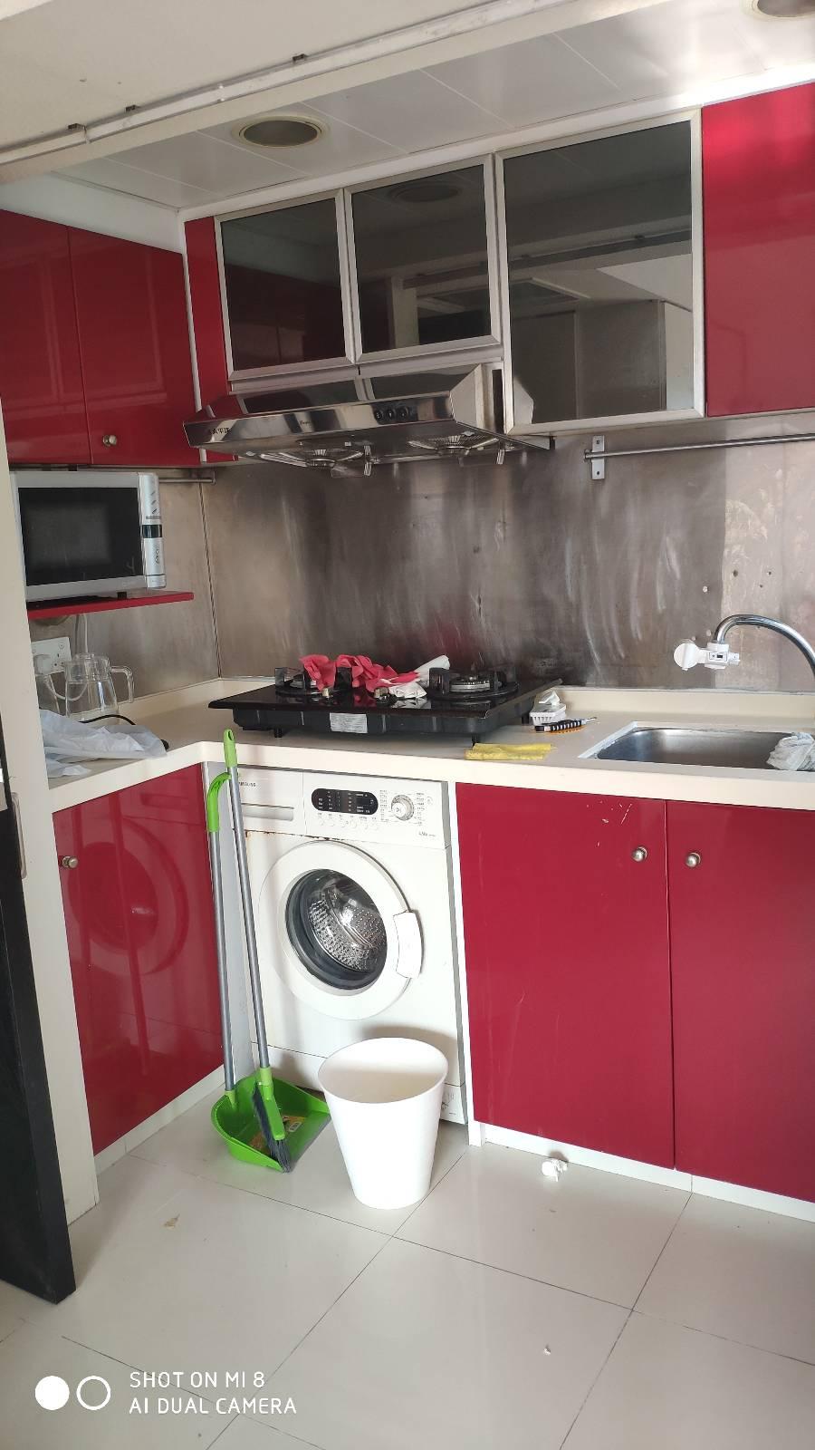 廚房設備齊全。