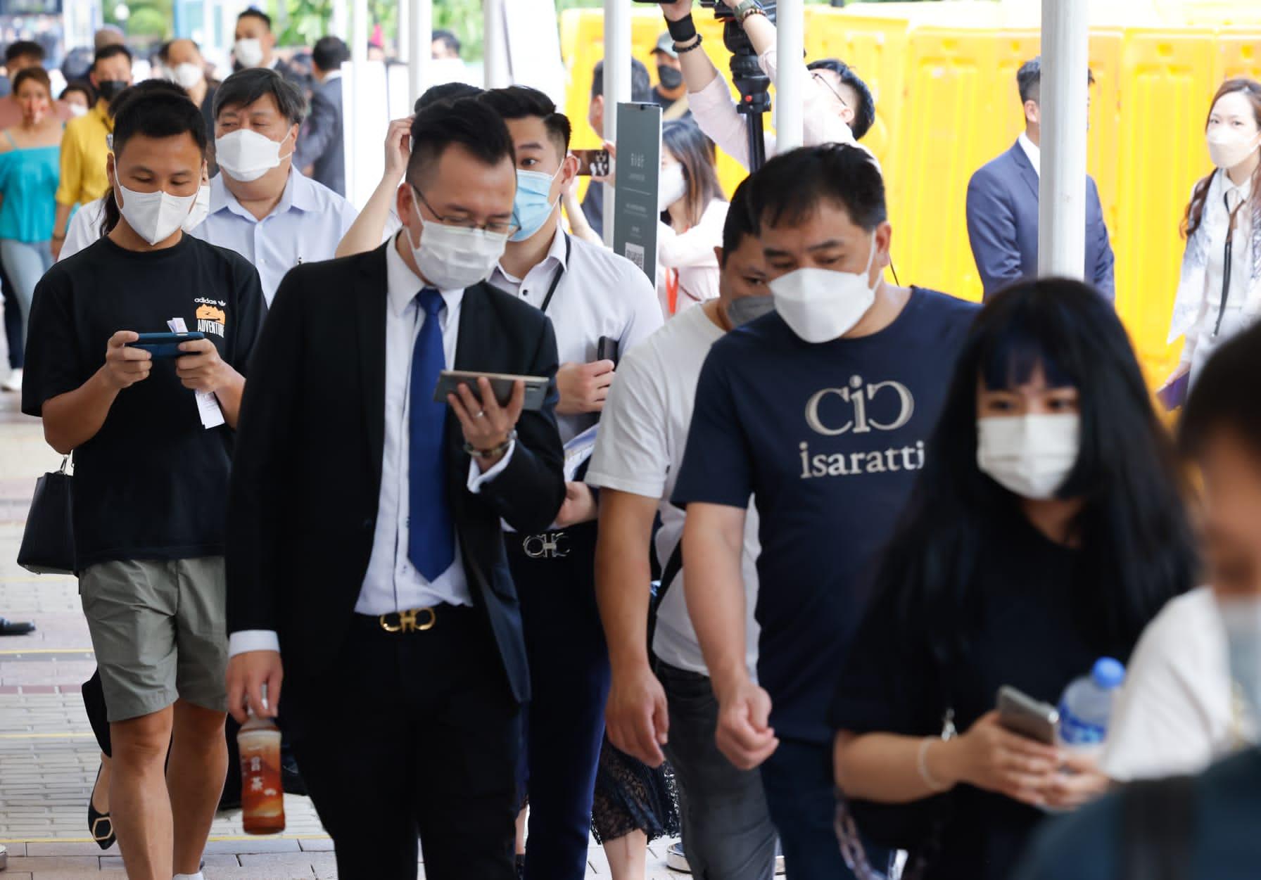 將軍澳日出康城第11期發展項目凱柏峰I,今日展開次輪銷售238伙,開售3小時已速沽219伙,銷情理想。(蘇文傑攝)