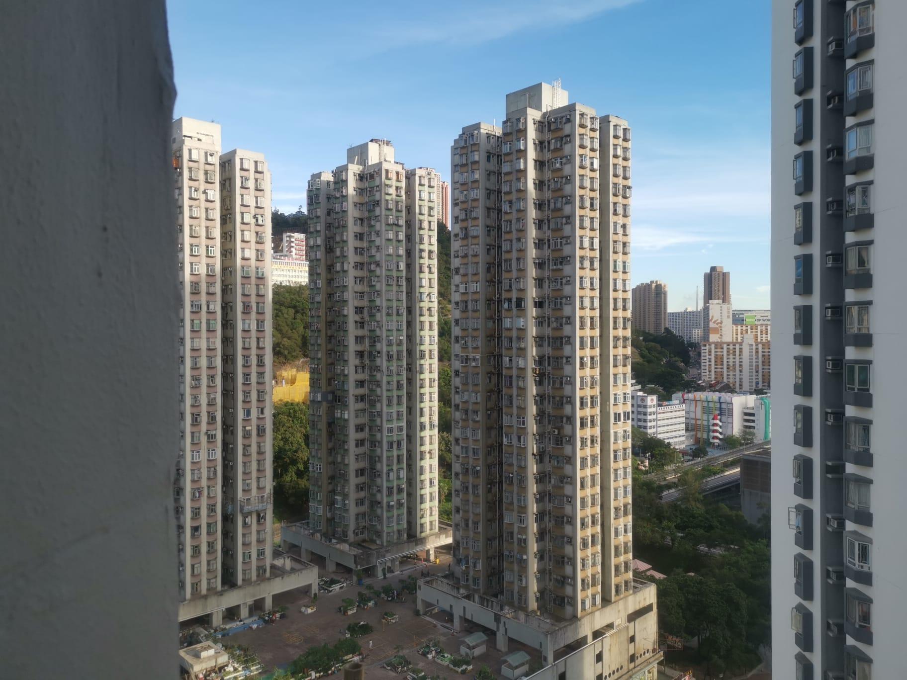 單位景觀以開揚市景和樓景為主。(代理提供相片)