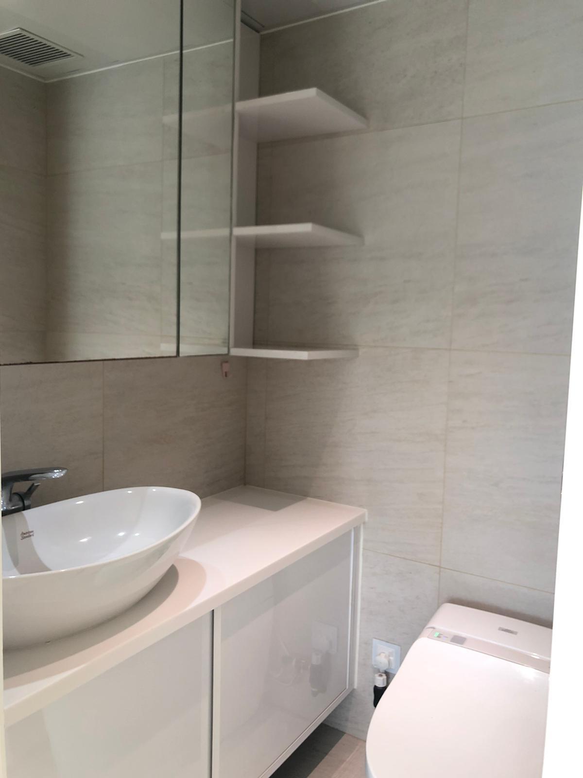 浴室非黑廁,裝修新淨。