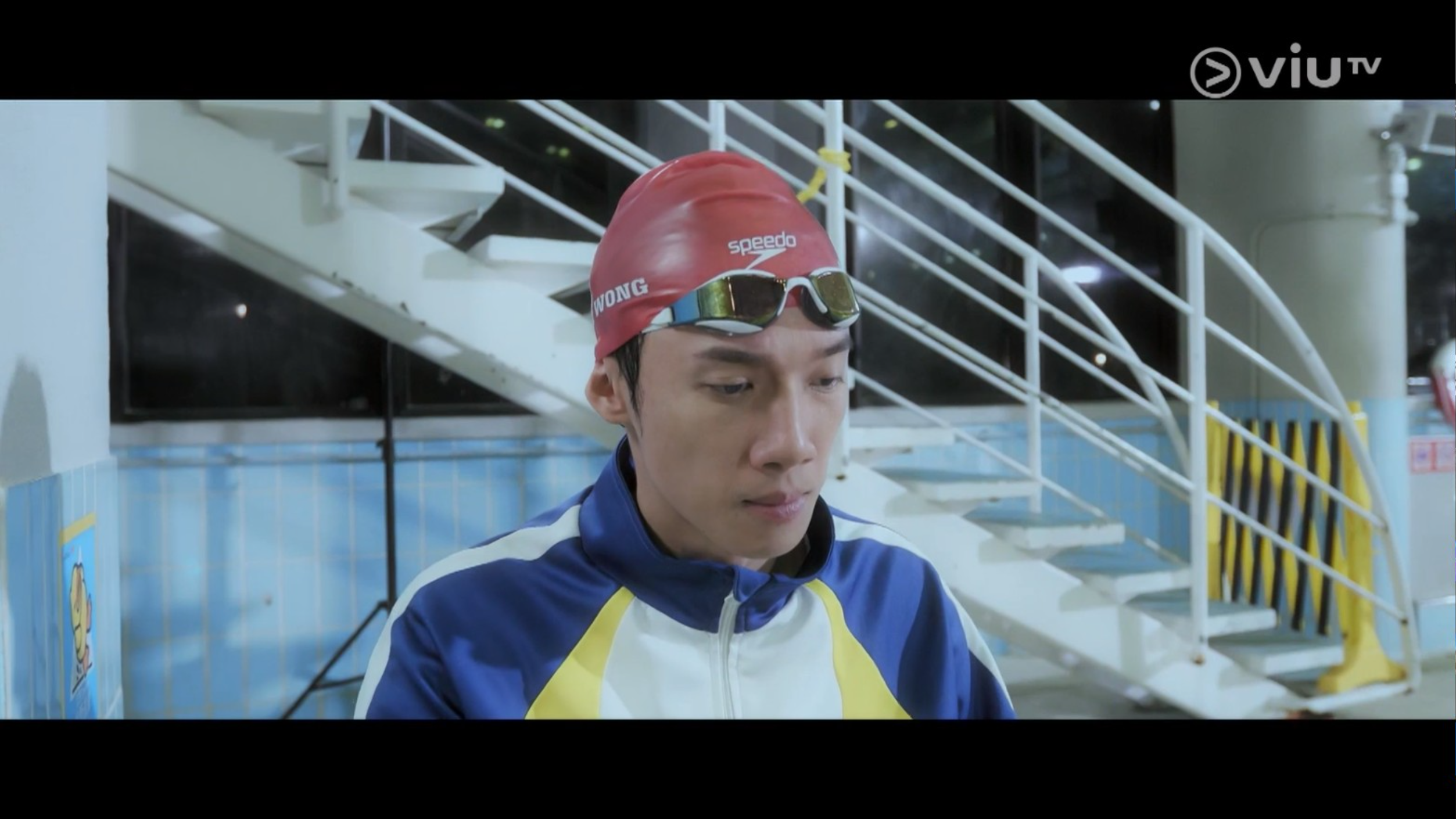 Stanley受傷而憂心忡忡。