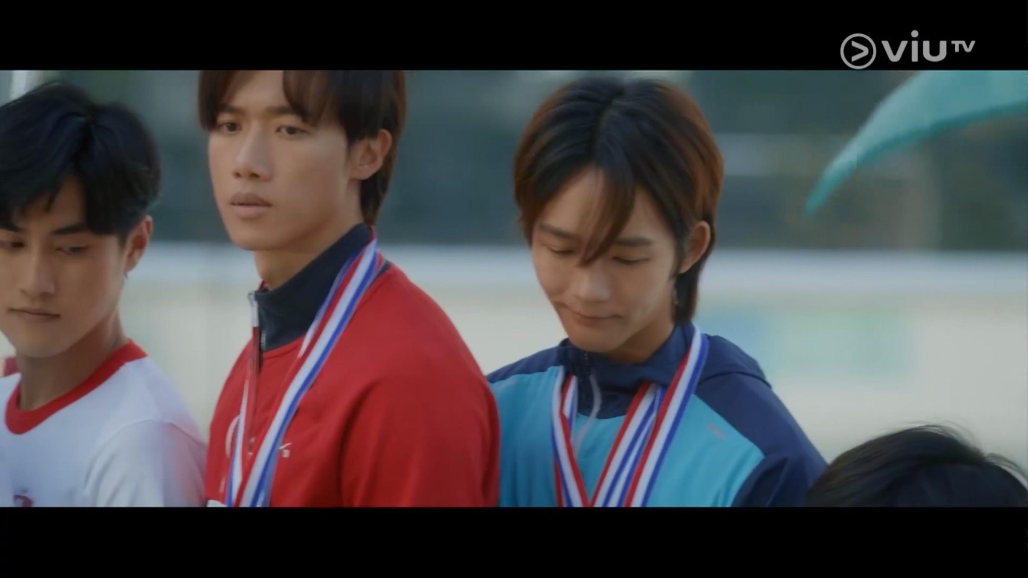 Alton心事重重,演出自然。