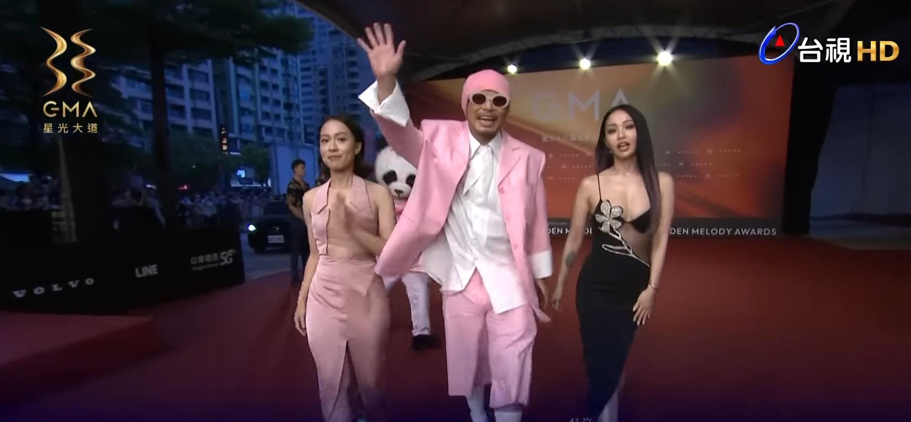 黃明志與陳芳語合唱的《玻璃心》入圍年度歌曲獎。