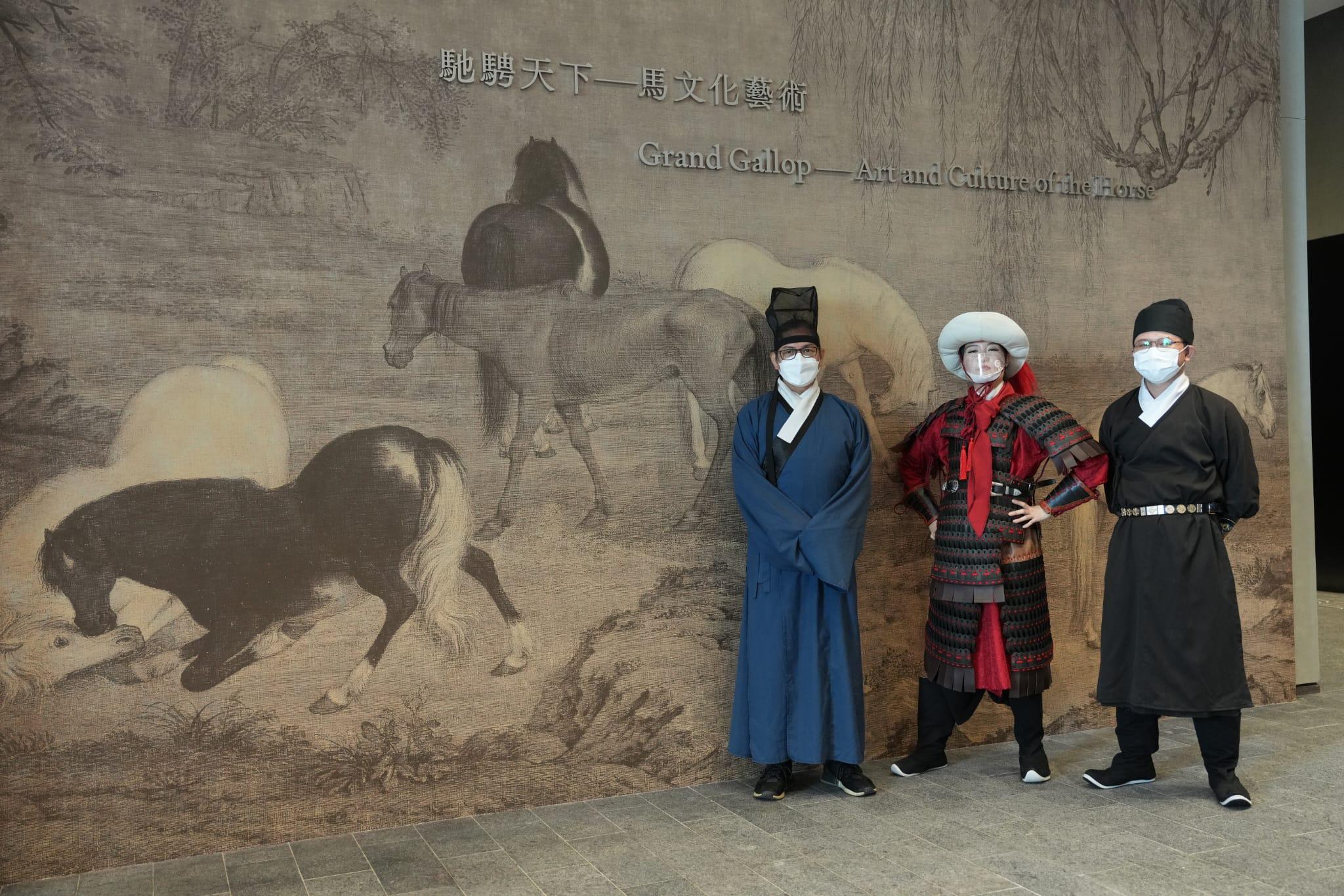 故宮文化博物館|今早開放 有市民穿古裝入場