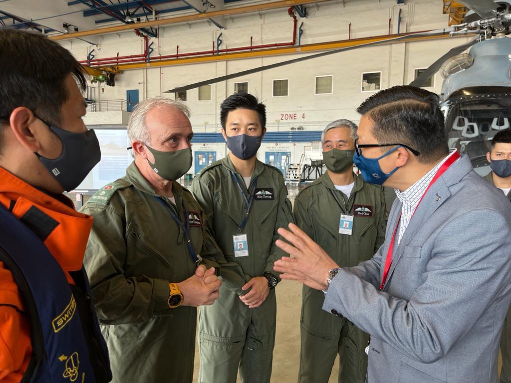 鄧炳強, 政府飛行服務隊