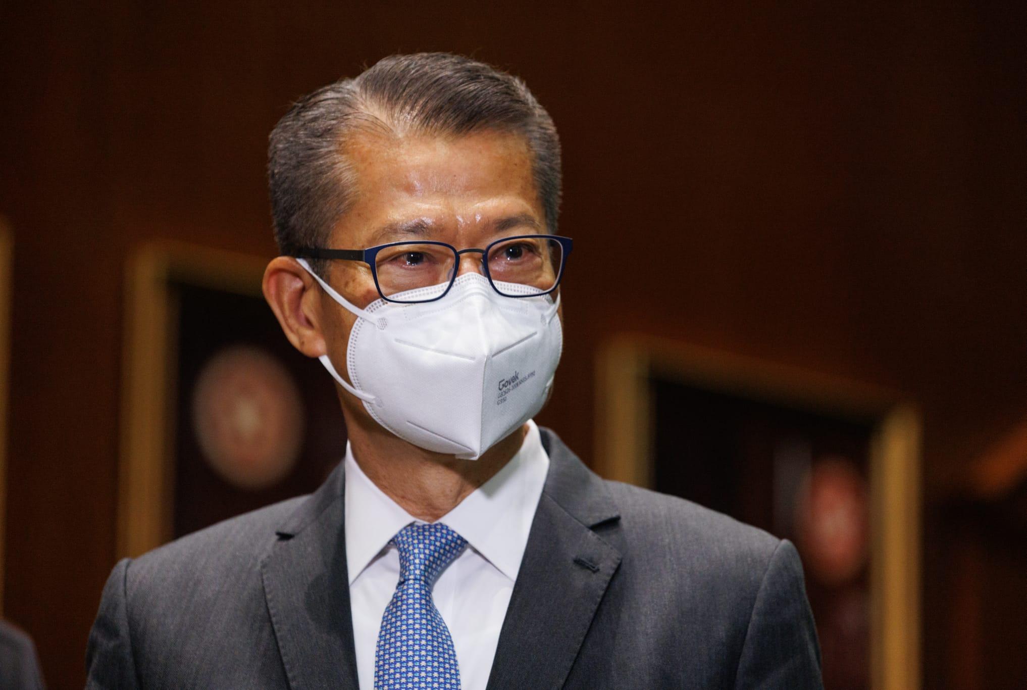 特首李家超今天首次以行政長官身份,出席立法會特首答問會。(蘇文傑攝)