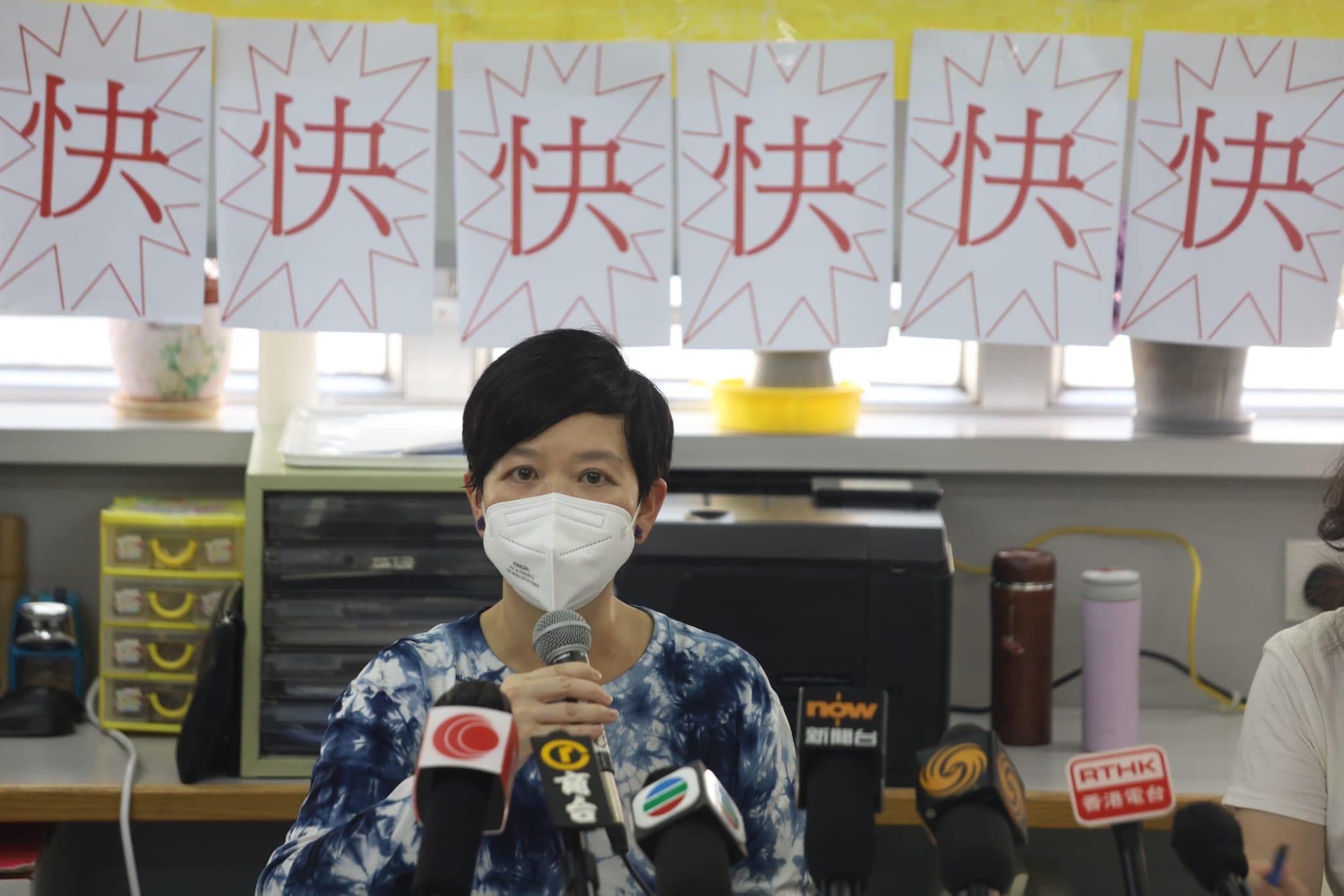 房屋局長探劏房籠屋戶 形容環境不理想是「民生痛點」