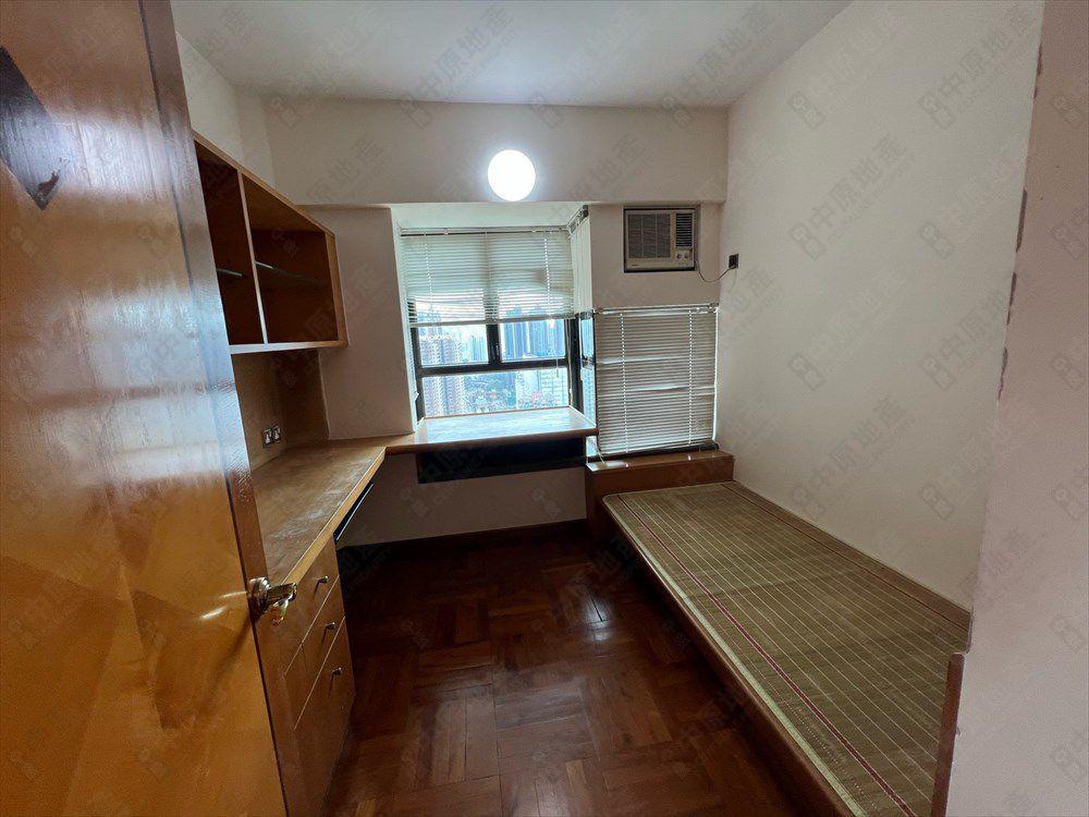 二手樓成交|有相!97年金融風暴前入市駿景園三房 現倍賺離場