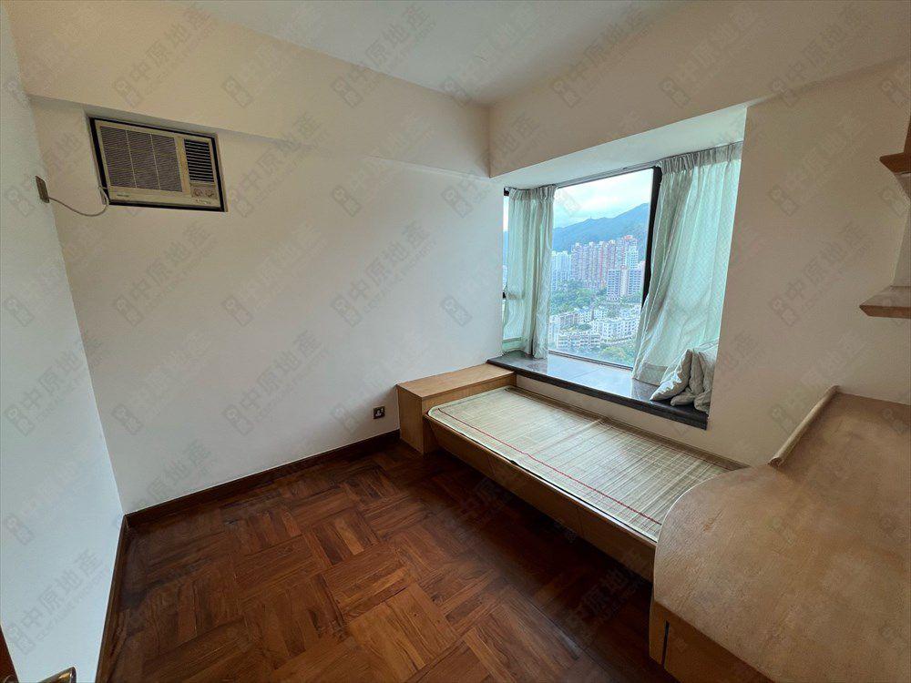 二手樓成交|有相!97年金融風暴前入市駿景園三房 現倍賺離場