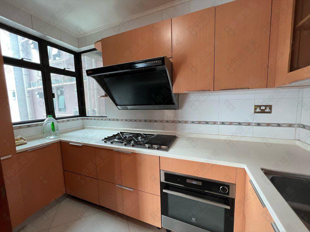 二手樓成交|有相!97年金融風暴前入市駿景園三房 現倍賺離場