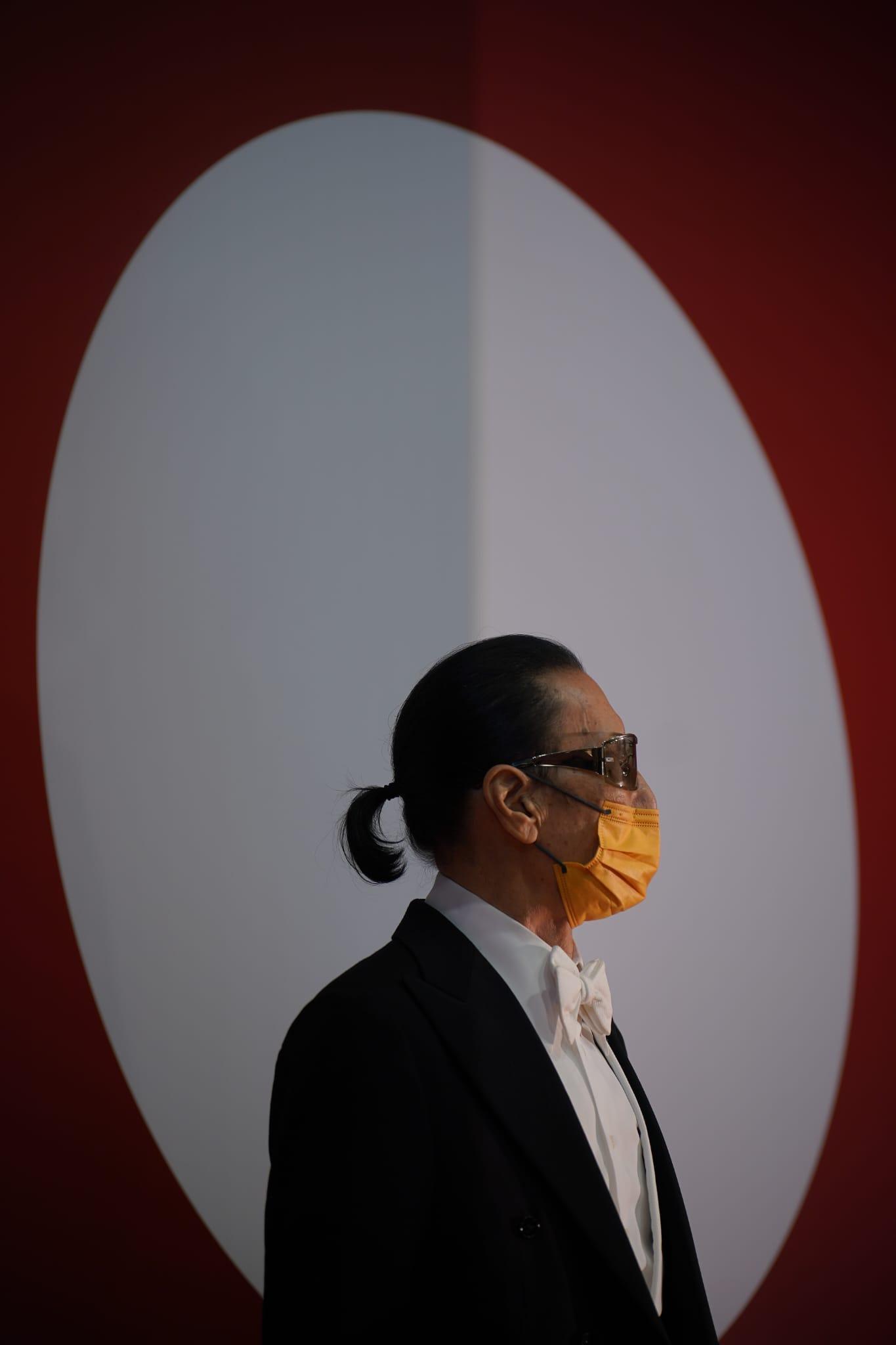 謝賢與《殺出個黃昏》演員亮相紅地毯。