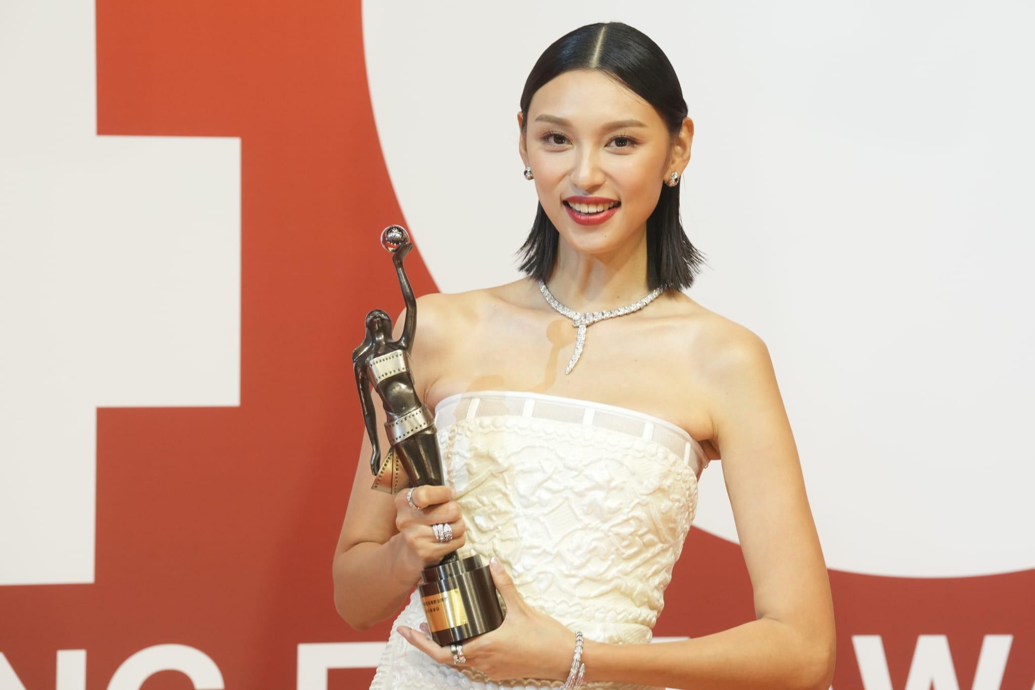 第四十屆香港電影金像獎最佳新演員王丹妮。