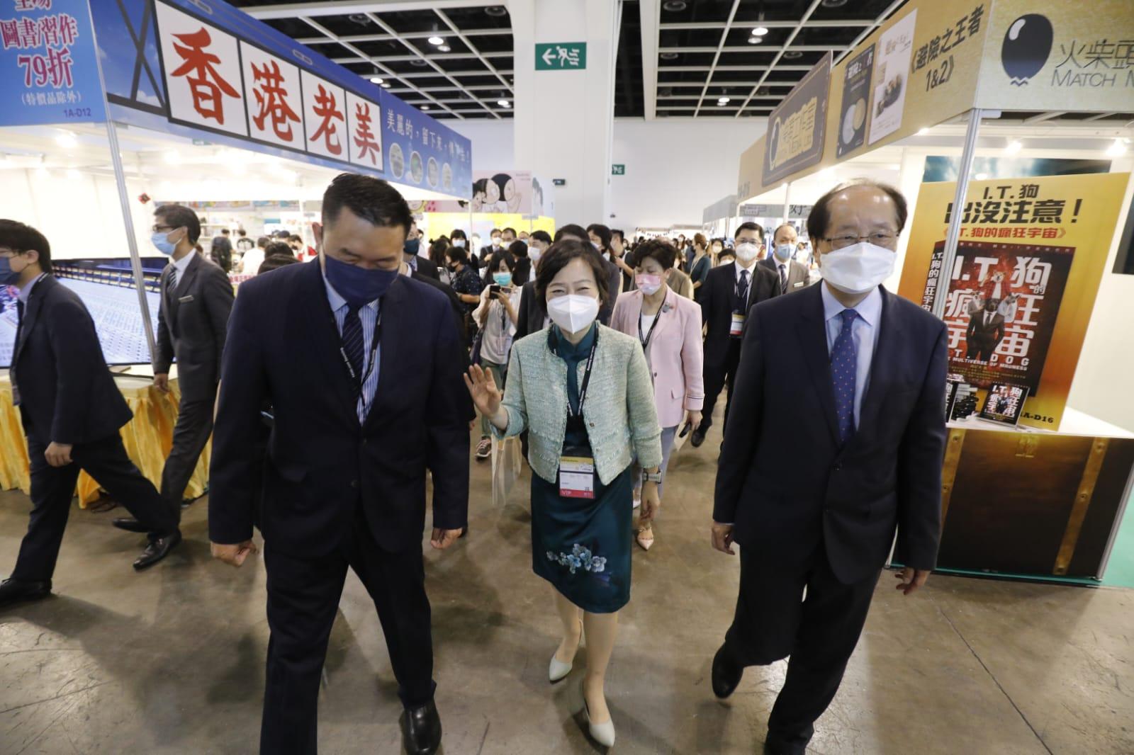 教育局長蔡若蓮冀考生把握機會,因應興趣及能力追尋夢想。(林俊源攝)