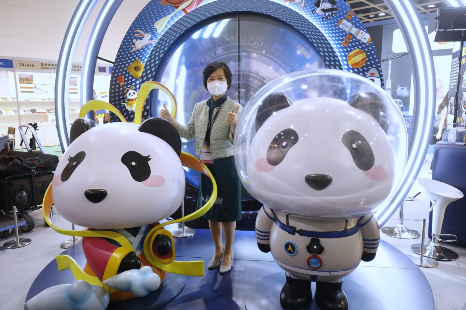 教育局長蔡若蓮冀考生把握機會,因應興趣及能力追尋夢想。(林俊源攝)