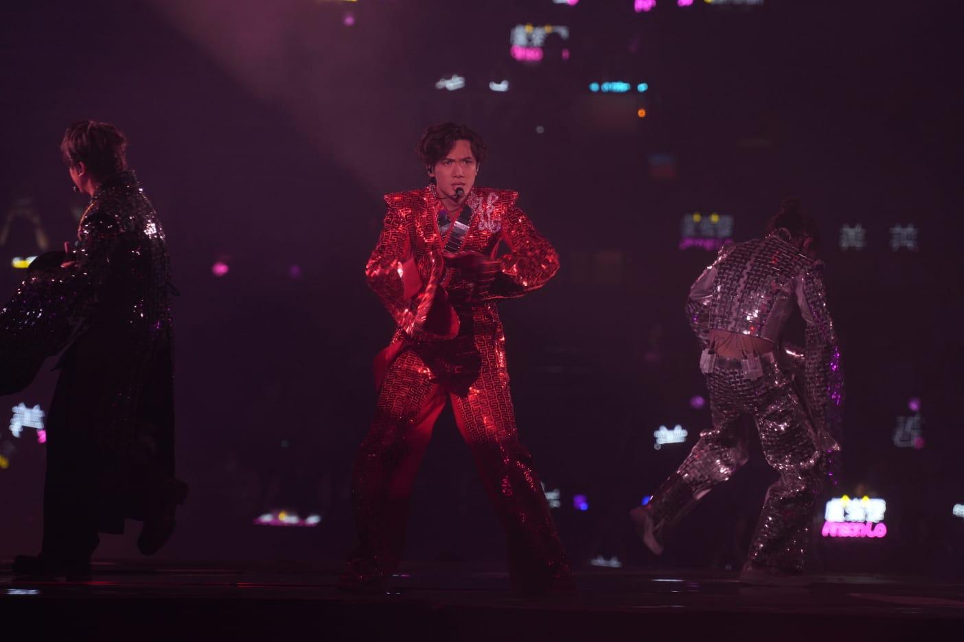 姜濤演出鏡中鏡