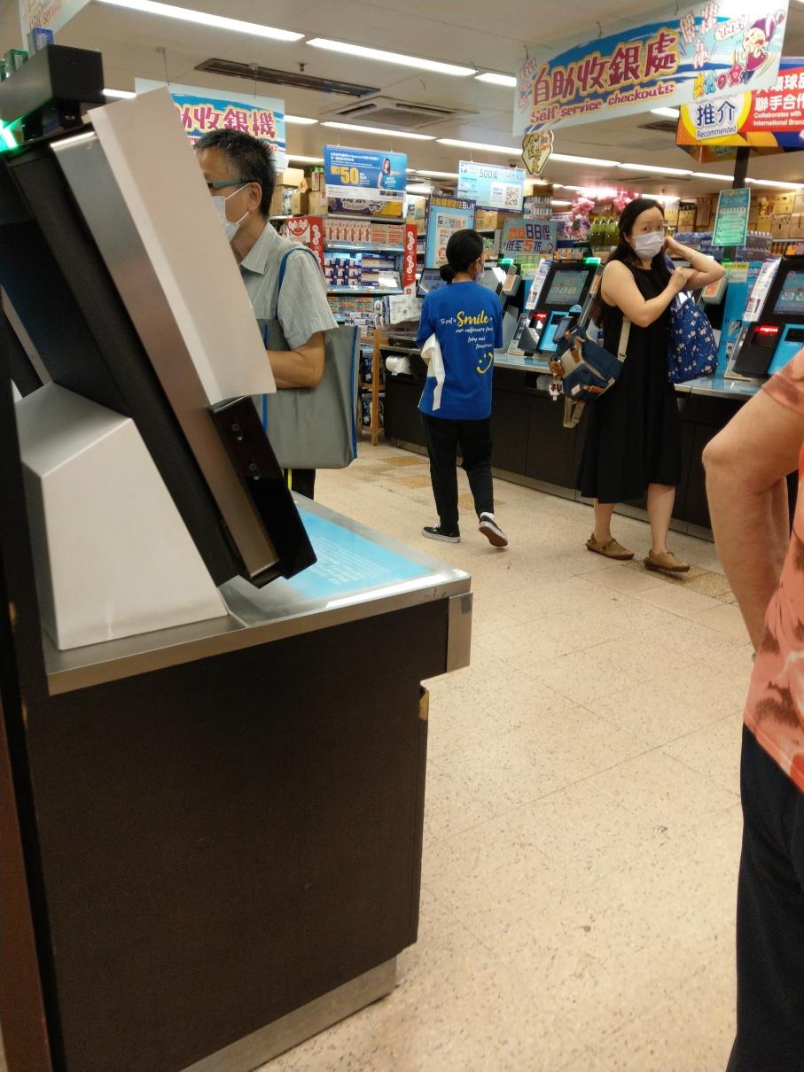 綠領行動調查︰44%過去一個月有攞背心袋 75%贊成每個袋加至2元