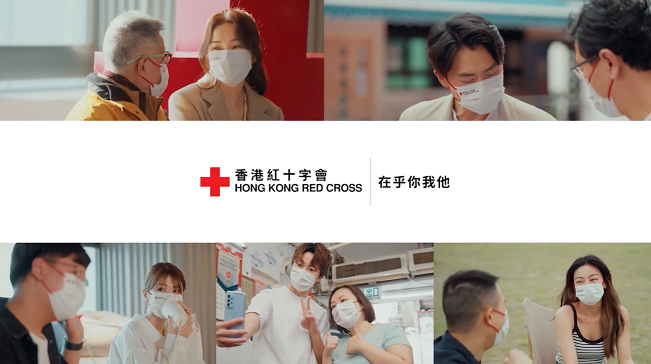 Hilary為林正峰將「在乎你我他攝影展」現身。