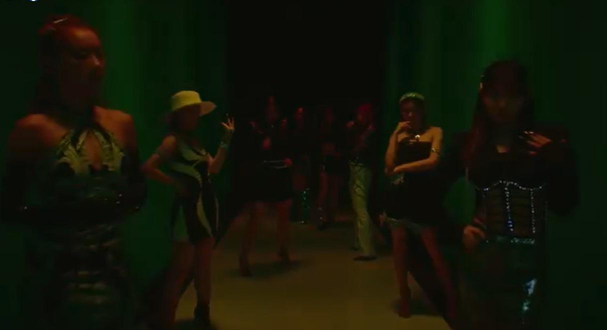 新歌MV安排星期五晚上首播。