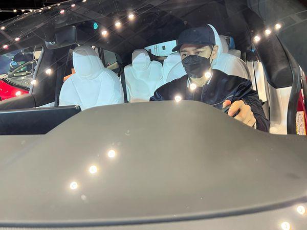 林志穎今年1月在社交平台曾晒試駕Telsa。