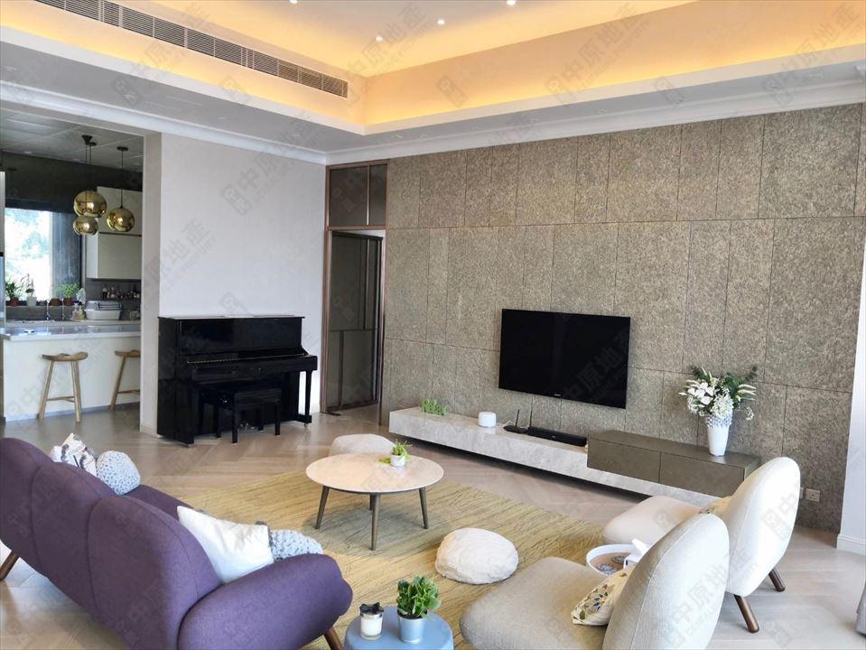 山頂道8號2座中層B室大廳。(代理提供相片)