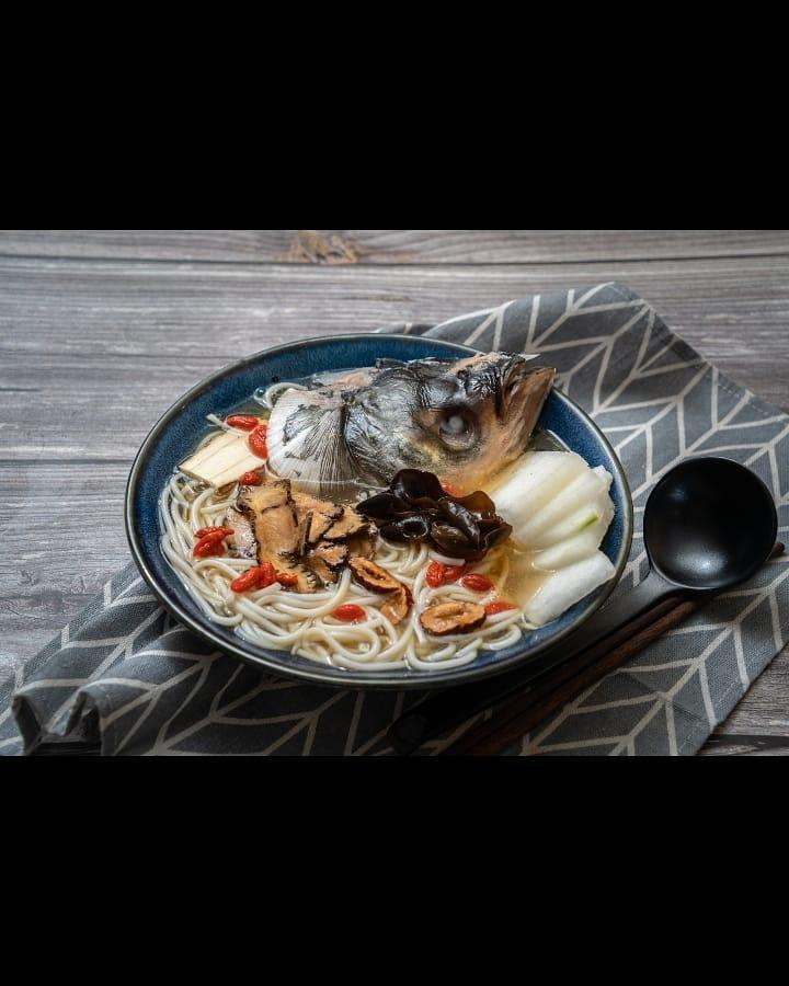 川芎白芷魚頭湯 (Facebook @originnoodlehk)