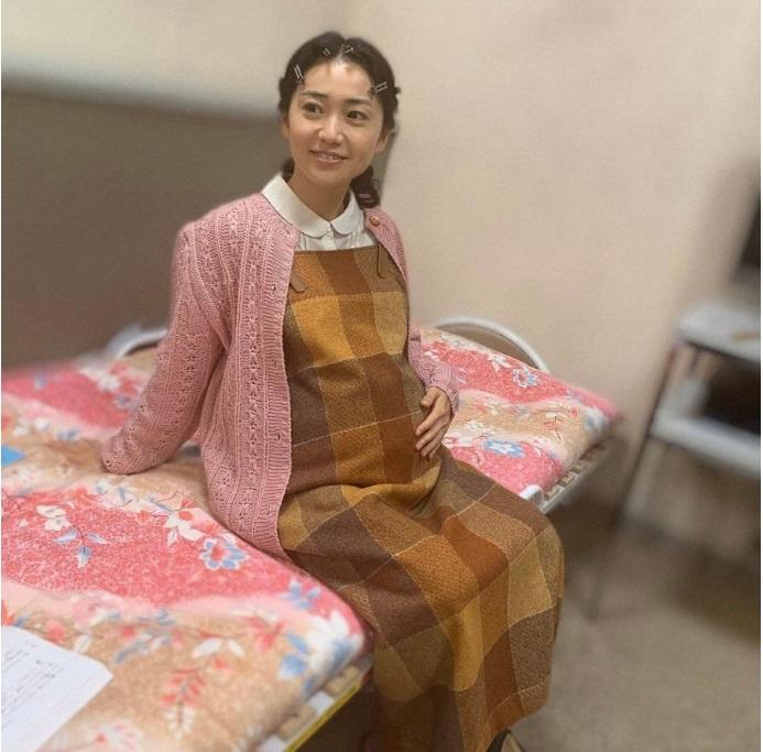 大島優子曾在鏡頭前扮大肚,如今終於大嘗當媽滋味。