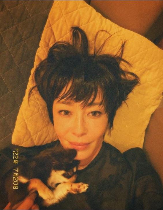 宮澤理惠開設個人IG帳戶,目前已破10萬followers。