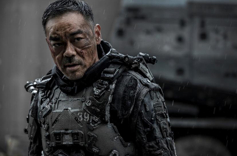 劉青雲笑言,必須要好有動力才能穿上動力裝甲。