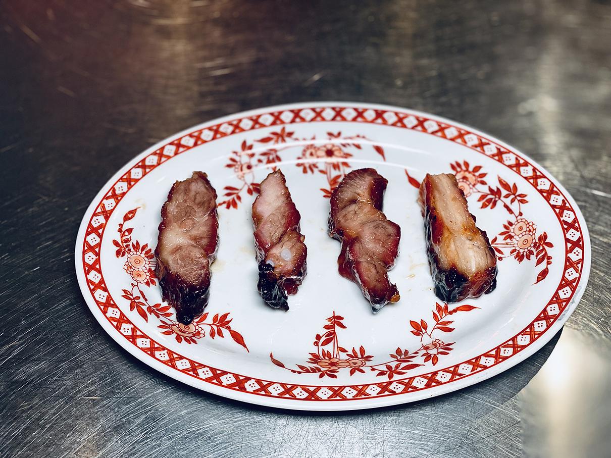 由左至右第一刀、腩排、半肥瘦、一片天