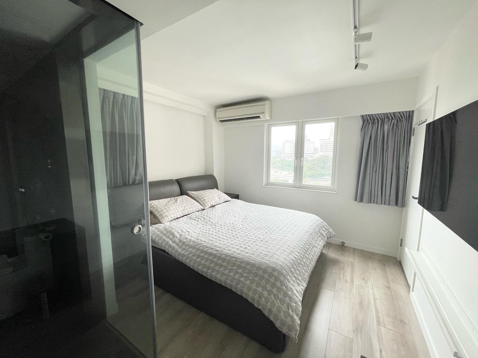 睡房裝修簡潔,光線亦十分充裕。