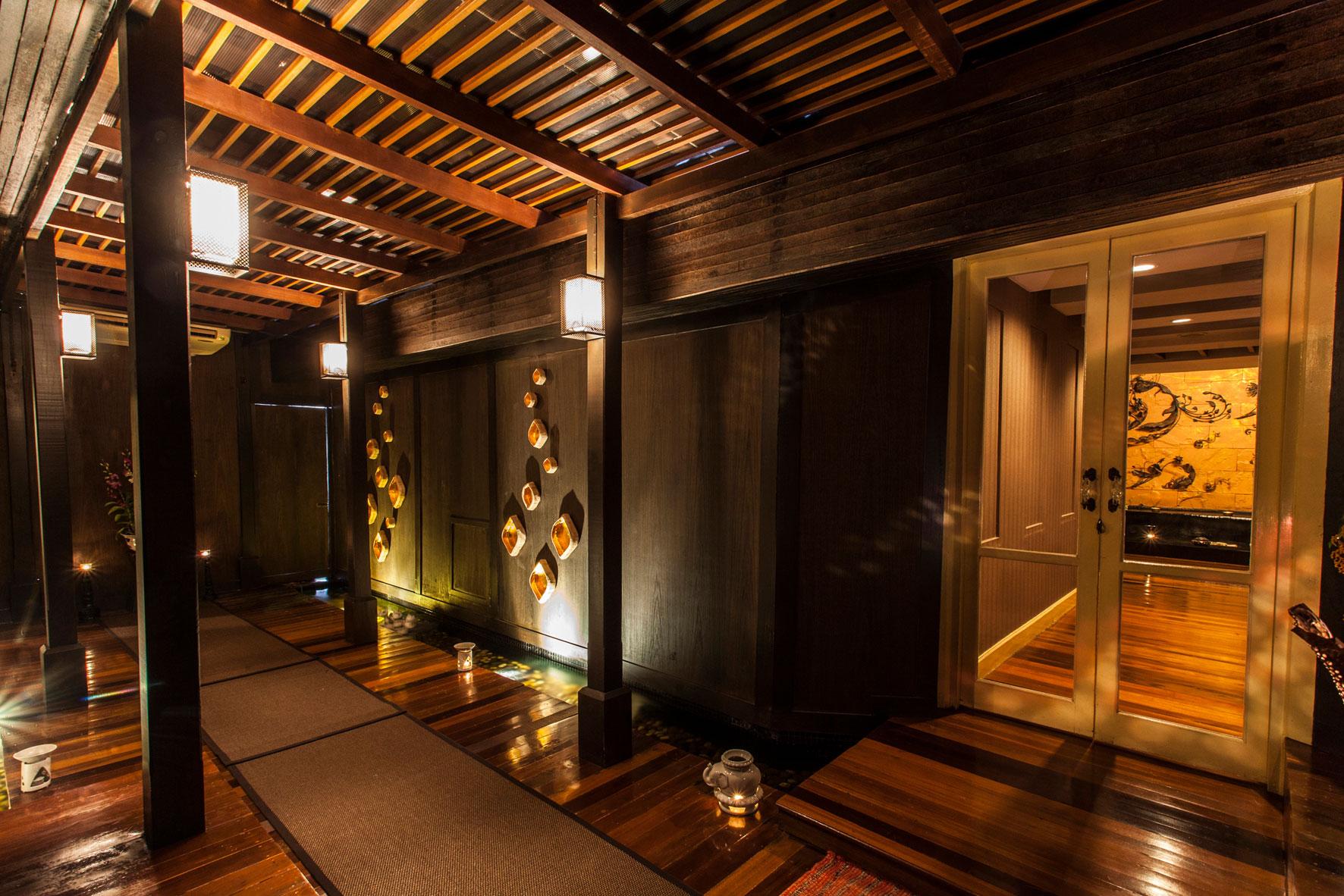 融合泰國皇室與東方風格裝潢