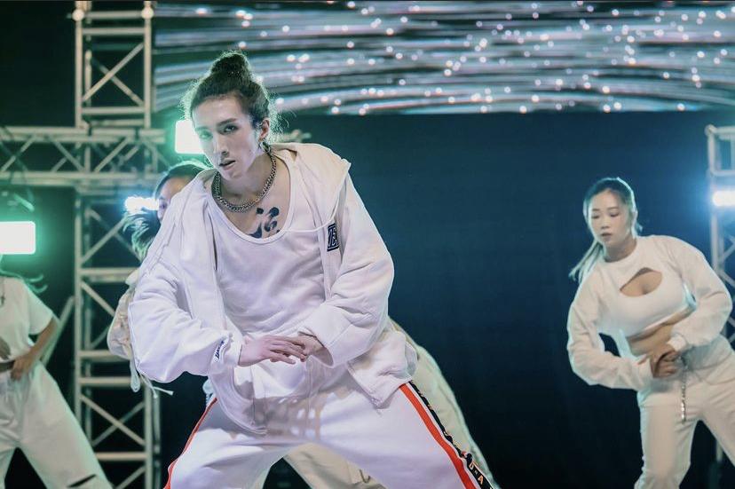 阿Mo父親透露兒經過約3星期治療,已有輕微進步。