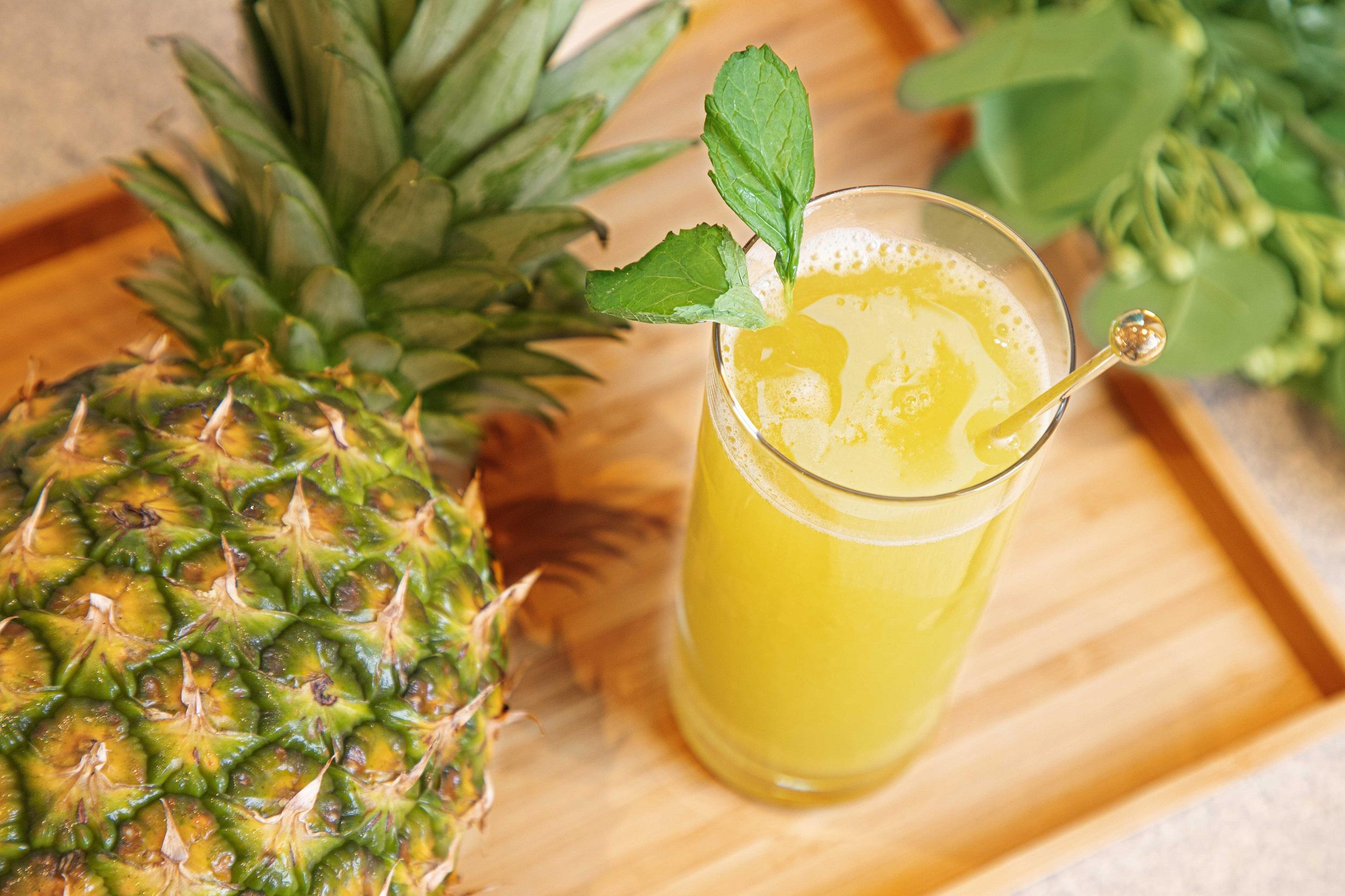 新鮮冷壓迎賓果汁