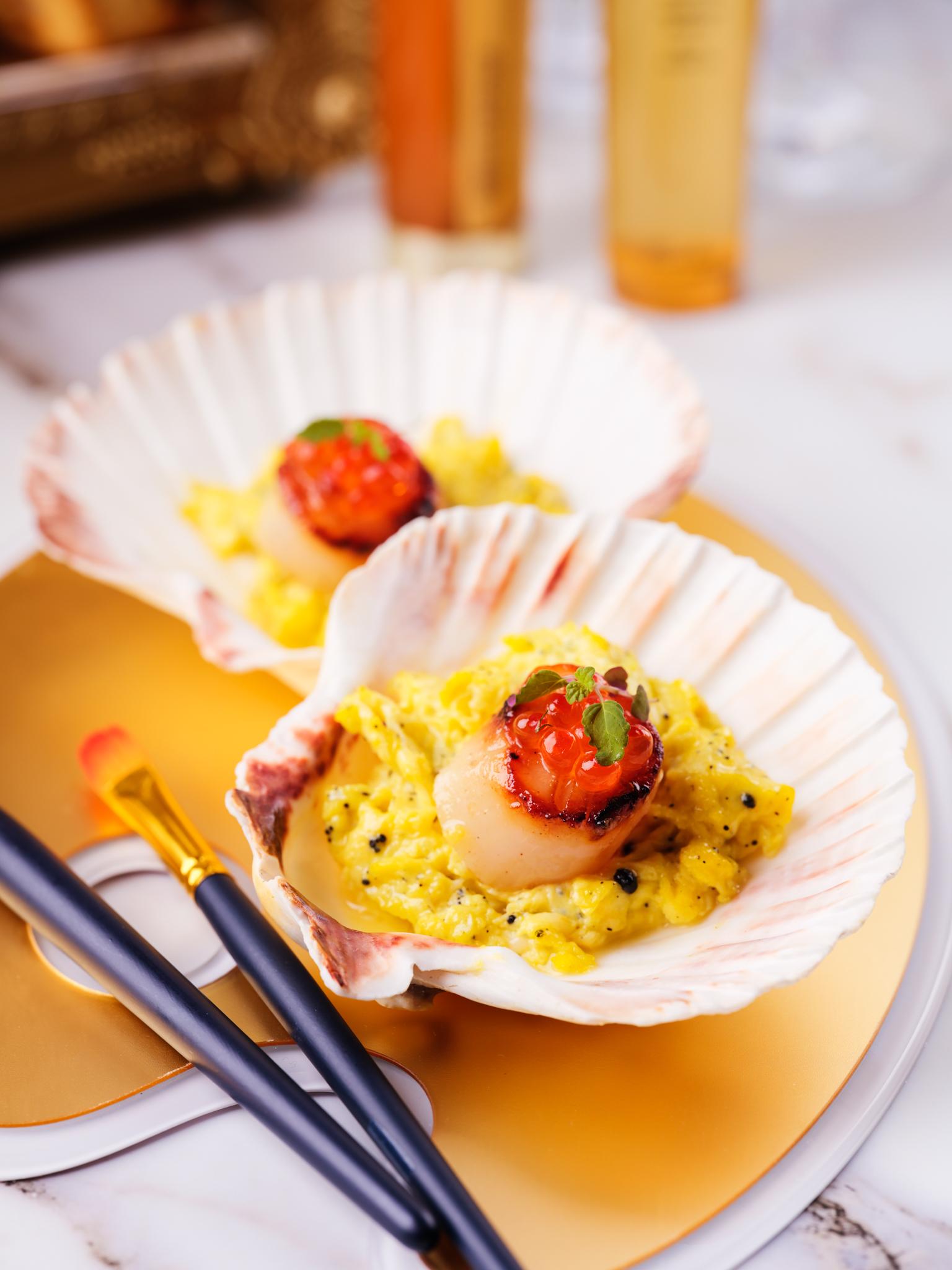 香煎北海道帶子伴黑松露三文魚子炒蛋