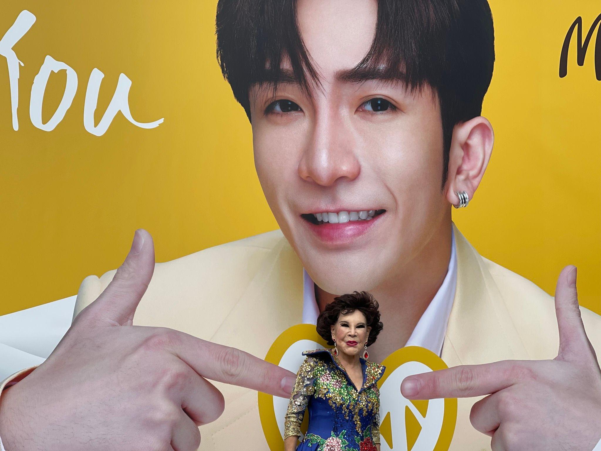 黃夏蕙自言以長輩之心關愛年輕人,甚關心在因演唱會意外大受打擊的MIRROR成員。