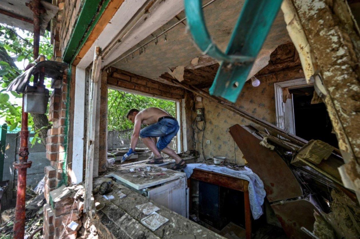 瓦達圖爾斯基(Oleksiy Vadatursky)與妻子在寓所中被轟炸喪生。(Twitter)