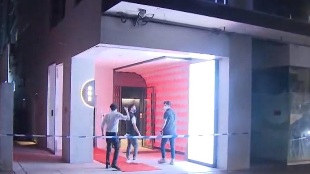 警員到場在附近兜截未有發現。(電視截圖)